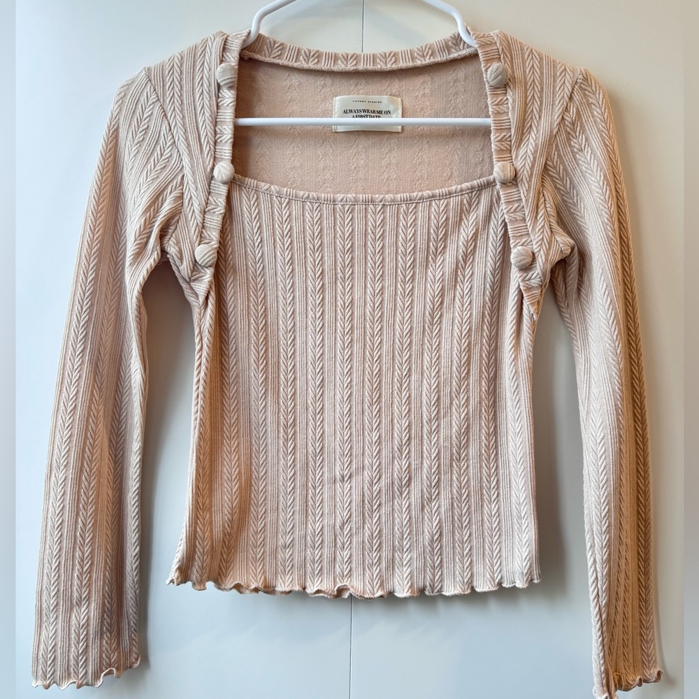 Chic Textured Blush Sweater